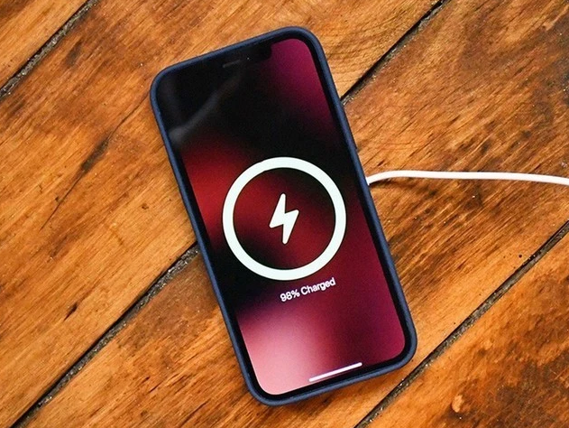 高县苹果手机维修分享iPhone 12可以随便充电吗 